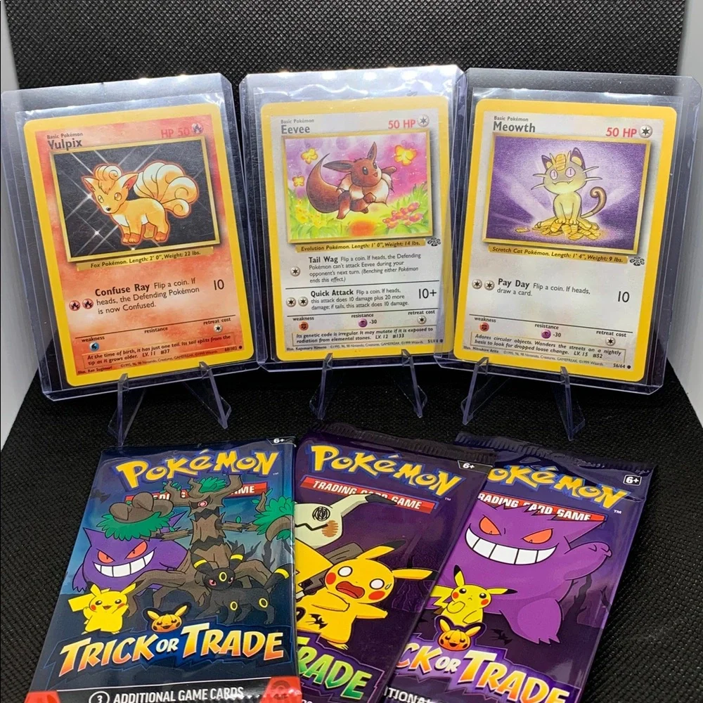 Pokemon Original 1999 Base Set Evee Vulpix Meowth + 3 Card Packs TCG In Case
